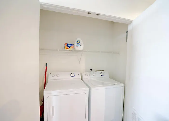 Stylish 1bd - Downtown - Gym, Pool, Parking Apartment Phoenix